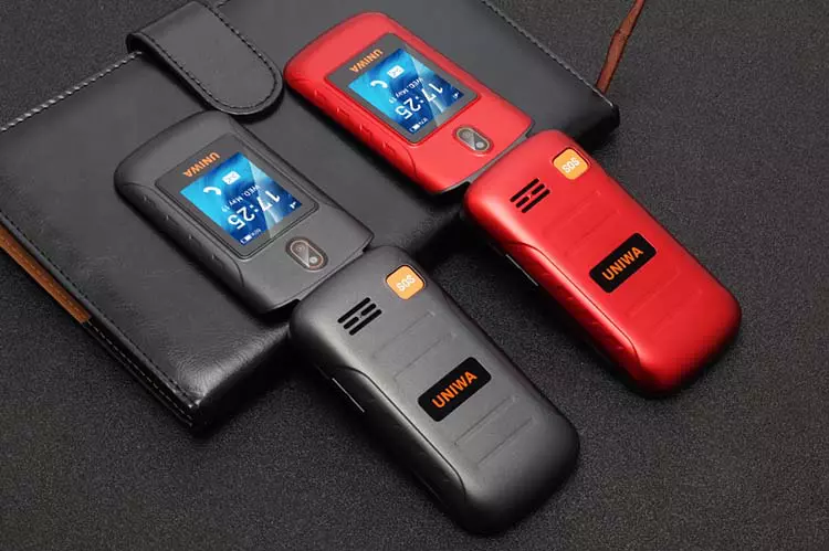 Купить UNIWA V909T Flip - телефон раскладушка с поддержкой 4G/LTE